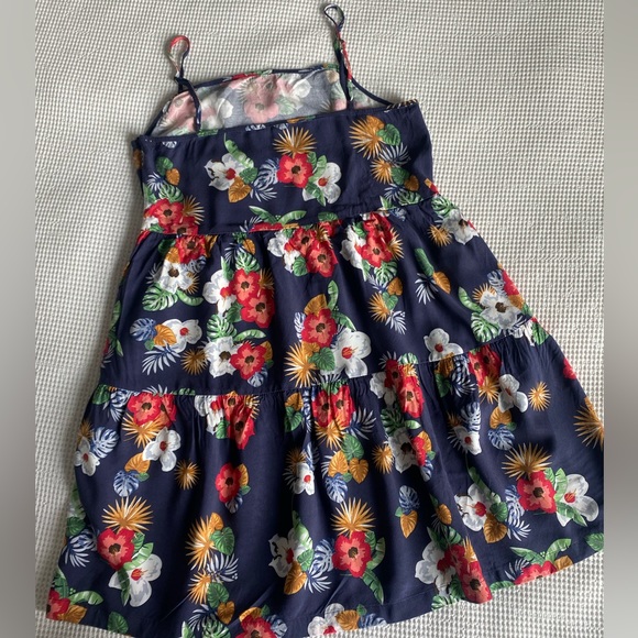 HUFFER Floral New Zealand Dress - Picture 3 of 7